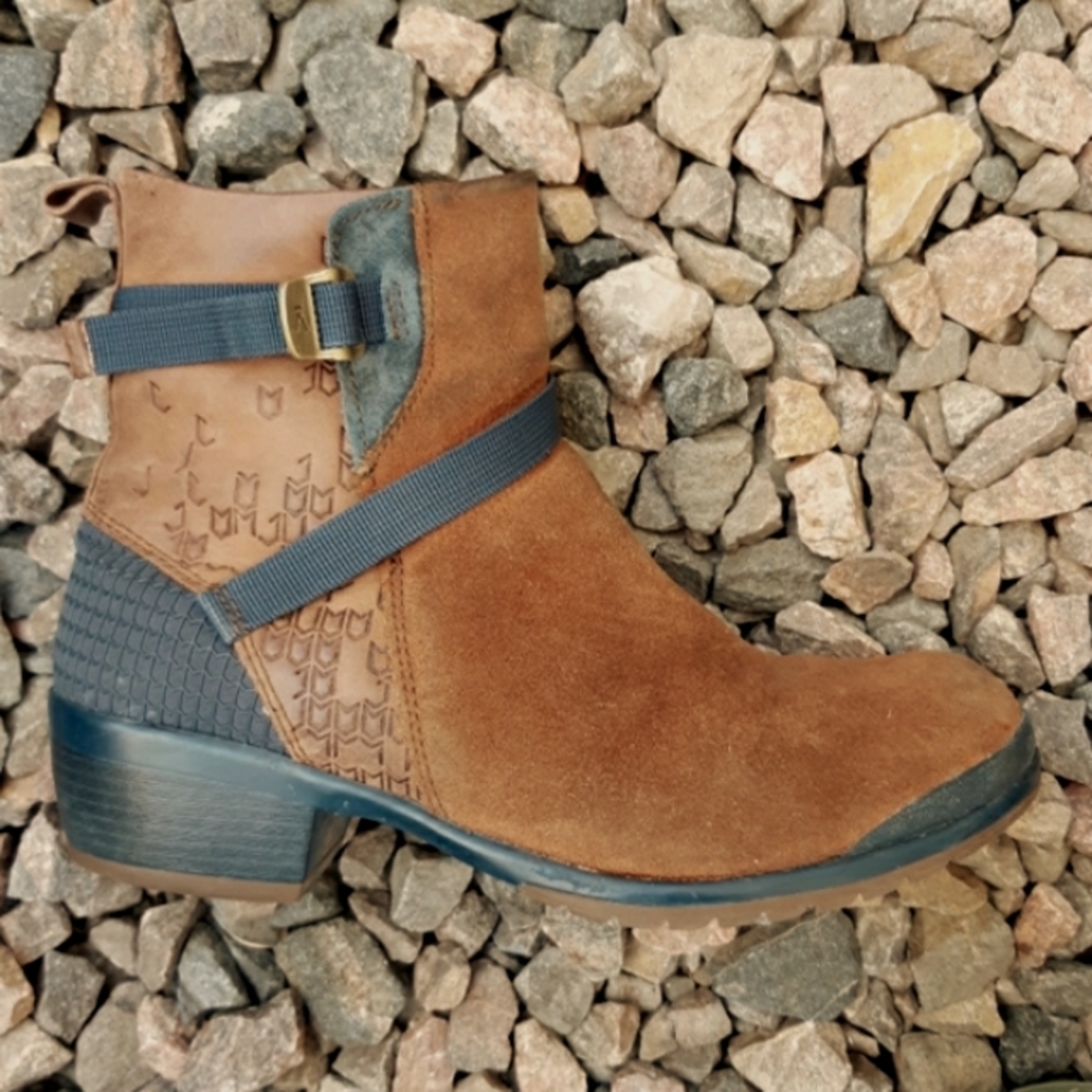 Keen brown suede leather ankle boots booties sz 8